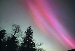 pink-aurora-borealis-maine-1042609-ga.jpg