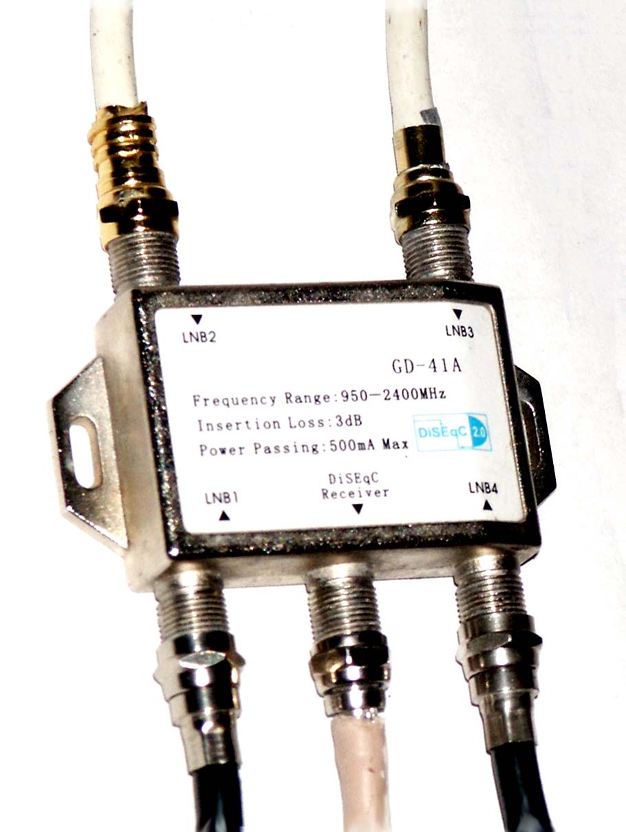 Commutateur-diseqc4x1-switch.jpg